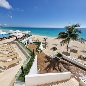 Ocean Front, Beautifull Beach, Studio 3C